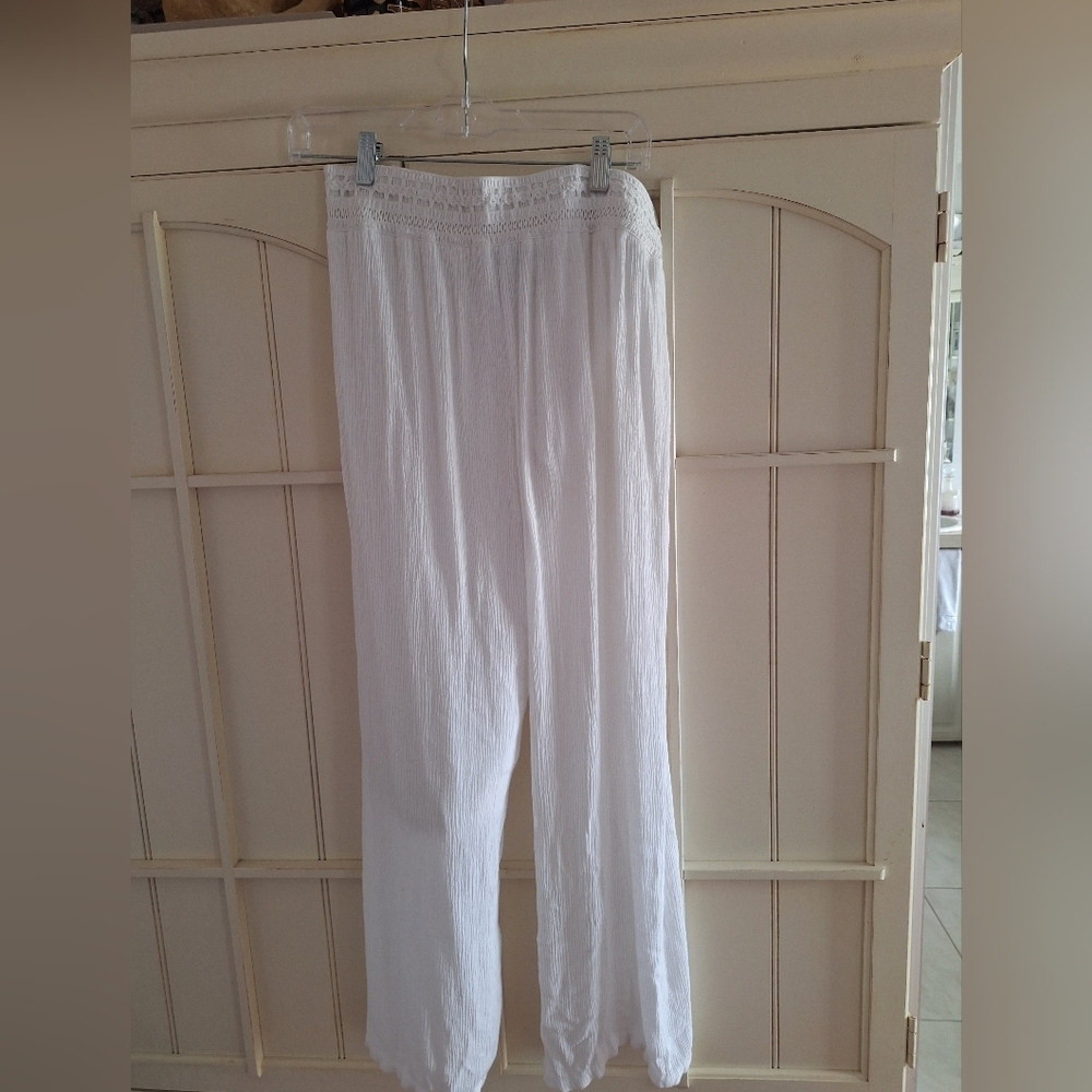 Alyx Wide Leg White Pants - Picture 3 of 15